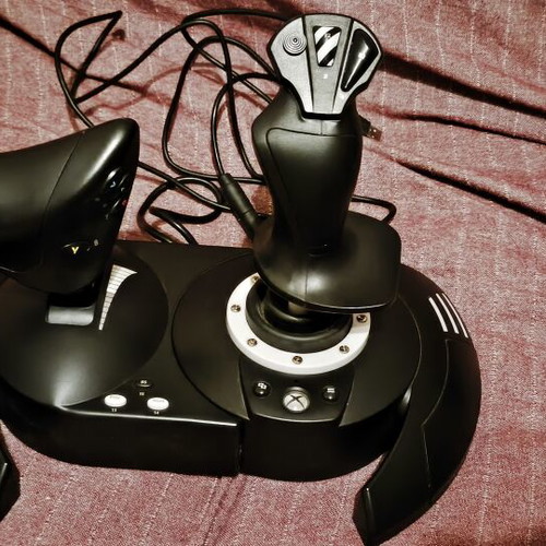 Thrustmaster T.Flight Hotas One joystick like new with box