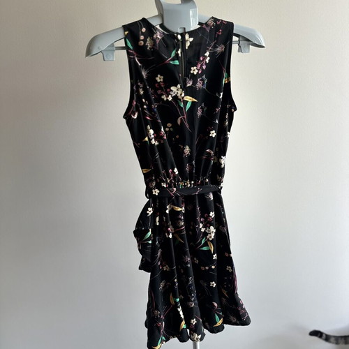 Floral mini dress with ruffles like new, Fly girl brand