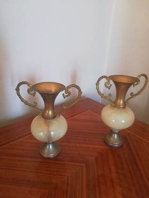Decorative jars like new, set of 2, white onyx and gold metal