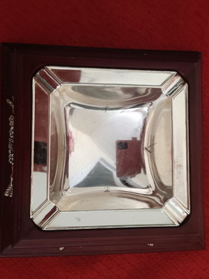 Metal ashtray used with wooden base silver color
