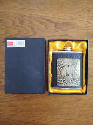 Viking flask stainless steel, new with Norwegian ship design