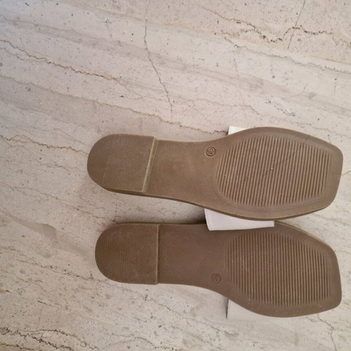 White sandals, brand cassandra, size 39