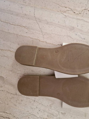 White sandals, brand cassandra, size 39