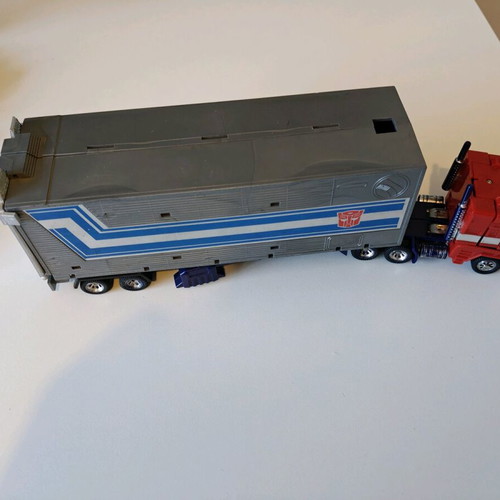 Optimus Prime G1 and Trailer used with 3D printed parts