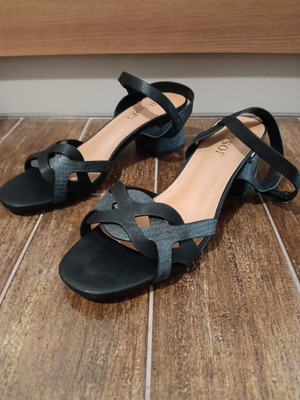 B-Soft black women's sandals size 40