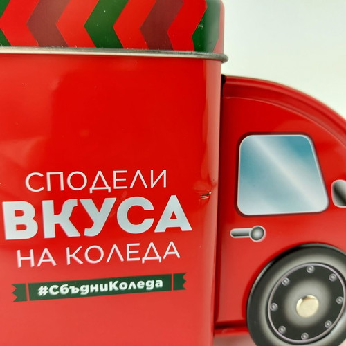 Metal Coca Cola Christmas Truck Box used