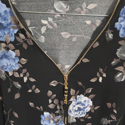 Viscose floral blouse like new with zipper, sizes M-XL