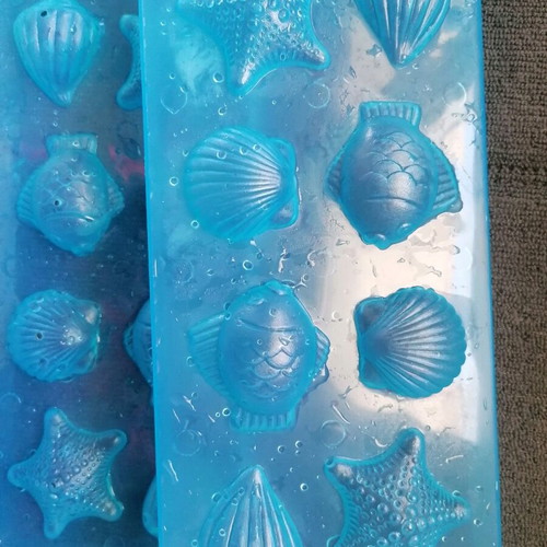 Ice Cube Tray with Shell and Fish Shapes like new