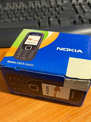 Κουτί κινητού Nokia 2323 Classic μεταχειρισμένο