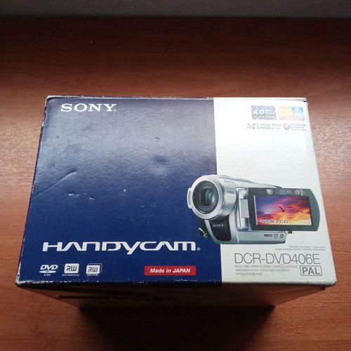 Sony DCR DVD 406 E video camera from 2000 like new