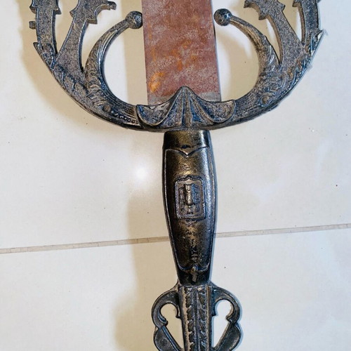 Decorative sword, 112 cm, rusty