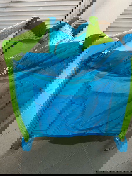 Carello πάρκο κρεβάτι