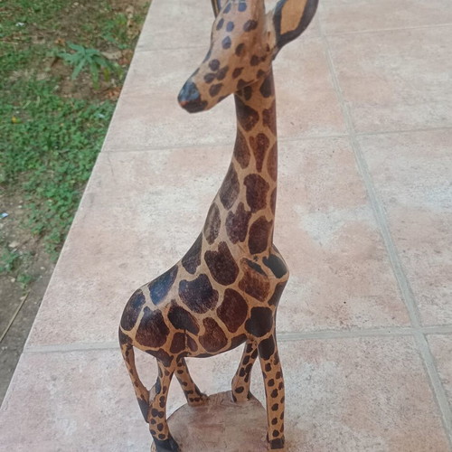 Vintage wooden giraffe figurine, 32 cm height
