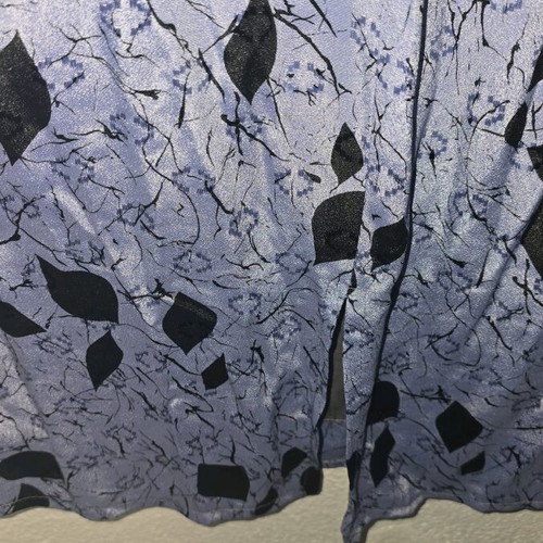 Women's clothing set like new with pattern