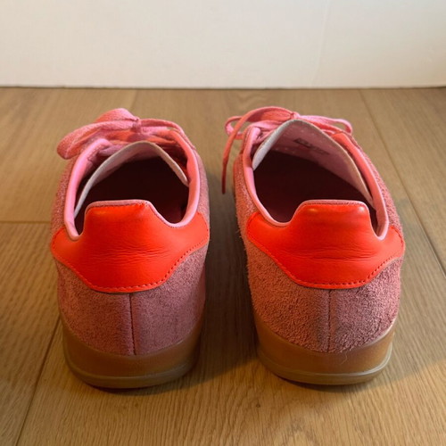 Adidas Gazelle pink athletic shoes like new, size 40.5