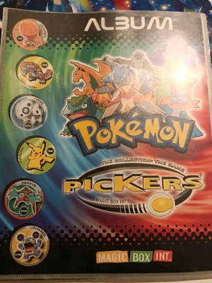 Pokémon pickers collection used with album