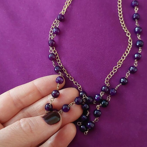 Necklace with purple crystal stones like new, about 39cm