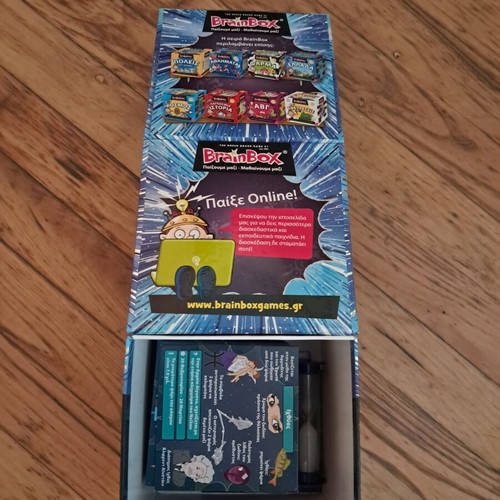 BrainBox Space board game