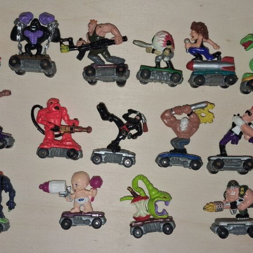 Savage Mondo Blitzers 1991 Kenner figures used with some broken parts