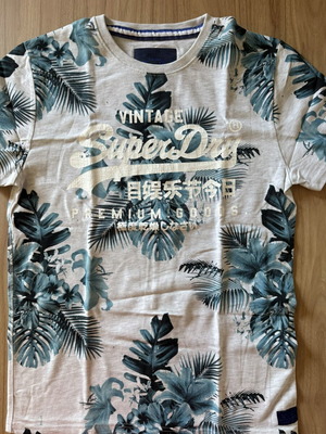 Superdry Vintage Premium Goods T-shirt μέγεθος L σαν καινούργιο, floral σχέδιο