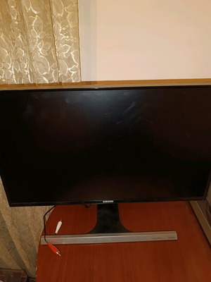 Τηλεόραση Samsung 28'' σαν καινούργια, με HDMI και USB, όχι smart