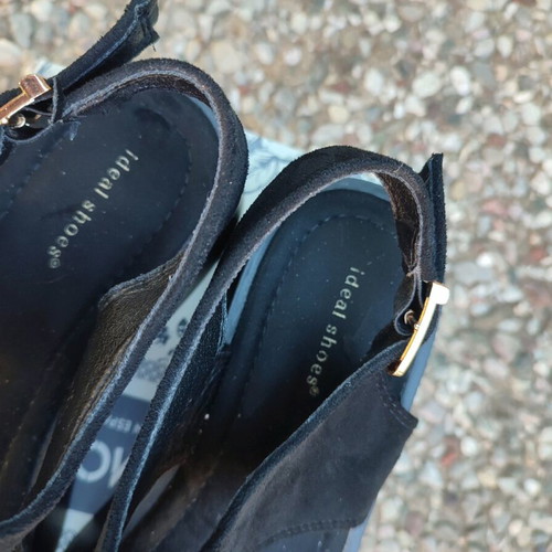 Alta Moda Platforms n39 new black suede