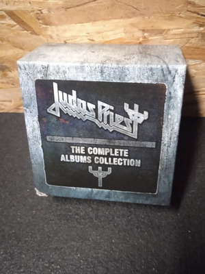 Judas Priest The Complete Albums Collection box set like new, metal