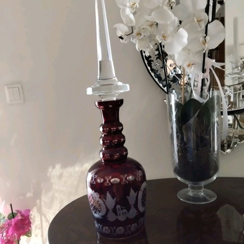 Crystal carafe burgundy new collectible