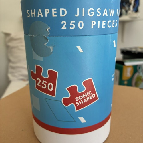 Sonic puzzle 250 pieces like new