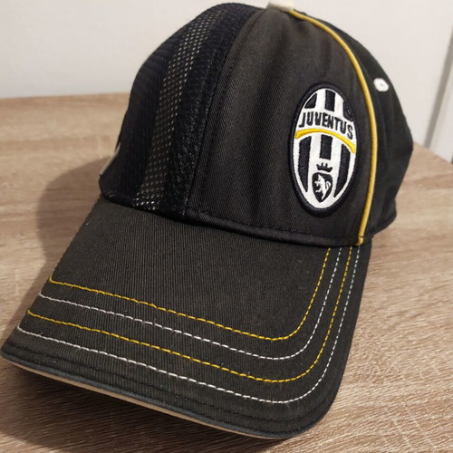 Juventus cap from the 2000s