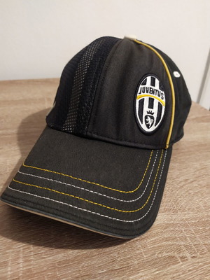 Juventus cap from the 2000s