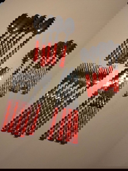 σετ μαχαιροπηρουνα stainless steel με λαβη χρωματος ροδι