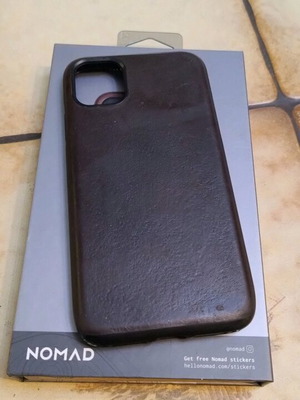 Nomad Rugged Leather Case for iPhone 11 used, Horween leather
