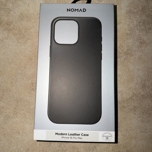 iPhone 16 Pro Max Nomad Modern Leather Case like new, black