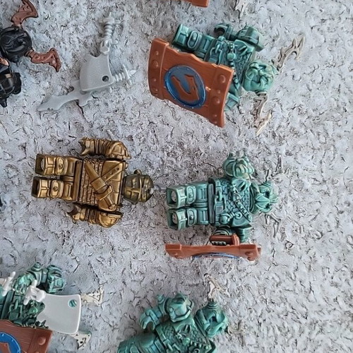 Meganblock knights figures used