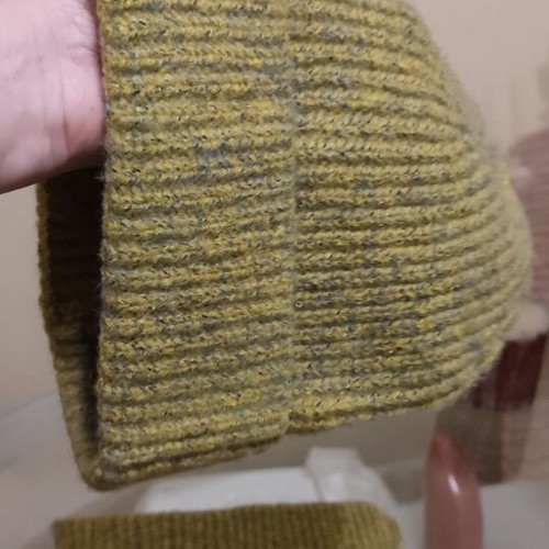 Knitted hat and scarf set new in light olive-yellow color