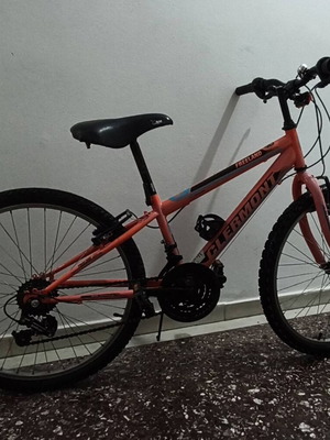 Δύο mountain ποδήλατα σαν καινούργια με V-Brakes και 26 ιντσών τροχούς