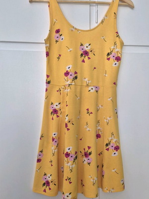 Yellow H&M dress like new with flowers, size M