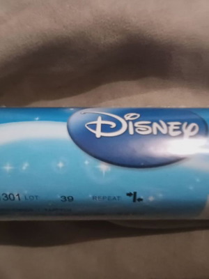 Disney Winnie the Pooh Glow-in-the-Dark Wallpaper, 2 Rolls, New