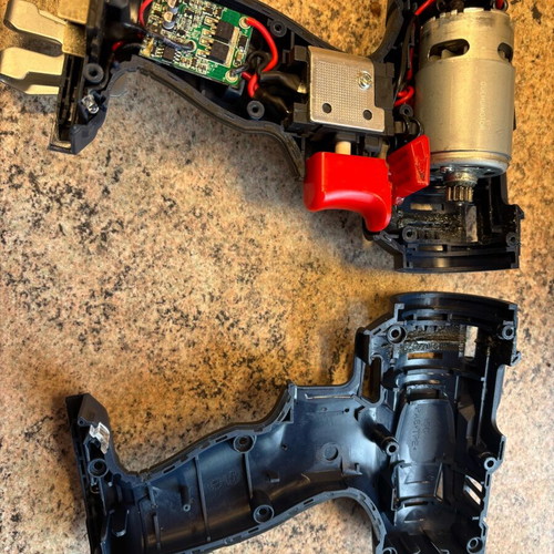 18 Volt screwdriver used with case, gearbox needs replacement