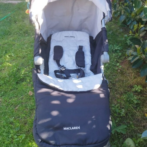 Maclaren Techno XLR stroller like new Silver Black 7.5kg