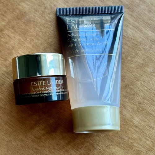 Estée Lauder Advanced Night Repair set new