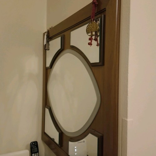 Mirror like new, 70cm x 70cm