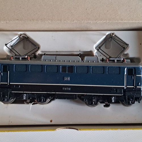 Vintage Trix Express 2243 DB E10 138 electric locomotive used in original box