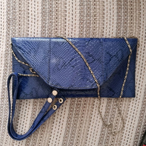 Blue Ruah Envelope Handbag like new with two straps