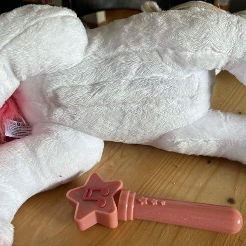 Lica Bella plush unicorn used with wand and music