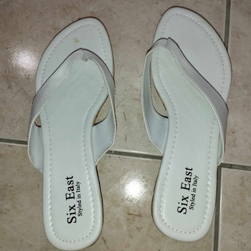 White flip-flops size 39-40 new