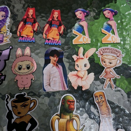 Wooden printed figures, 22 pieces, like new