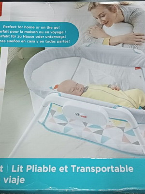 Fisher-Price Stow 'n Go Bassinet преносима люлка GBR67