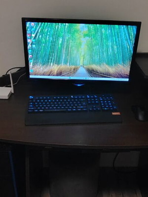 Full gaming set i7-6700 GTX 1060 6GB 1TB NVMe Logitech ViewSonic used